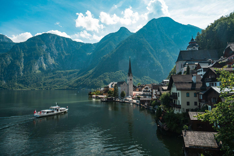 From Vienna: Hallstatt and Treetop Path Private Day Trip