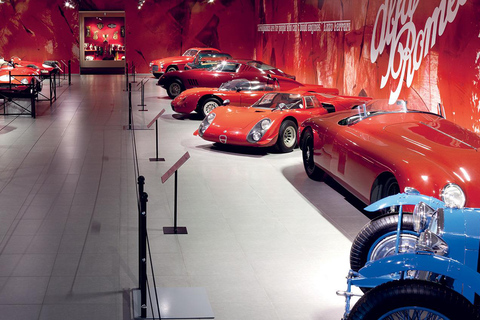 Amsterdam: Delft and The Hague Day Trip -Car Museum *