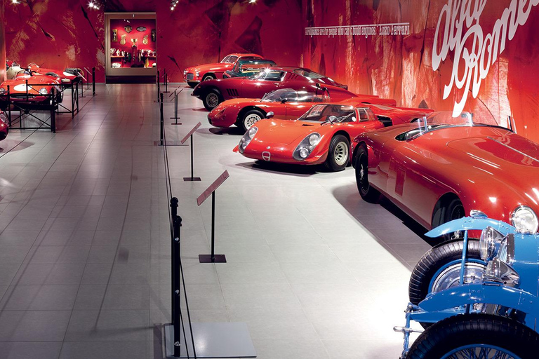 Amsterdam: Delft and The Hague Day Trip -Car Museum *