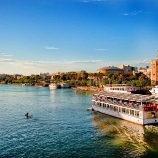 Unusual Seville: 2.5-Hour Tour and Cruise