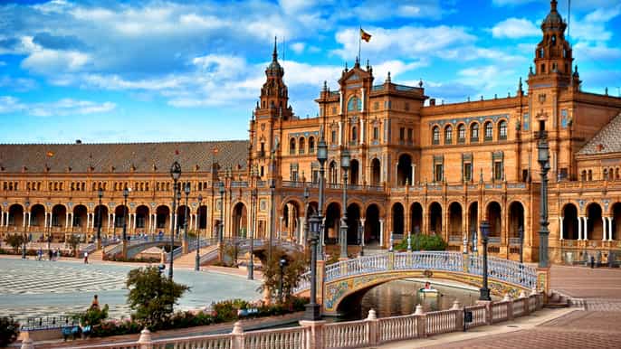 majestic seville halfday guided tour