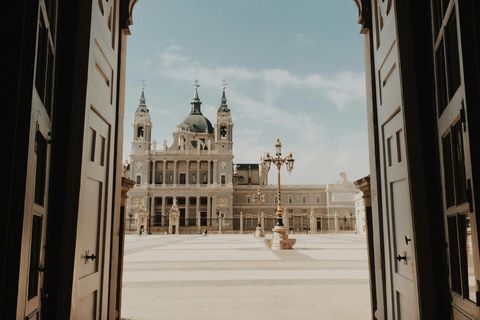 Madrid : Palais royal, vieille ville et quartier des poètes