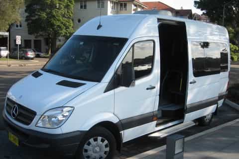 Sydney: Airport Shuttle Transfer to and from CBD Hotels