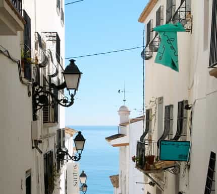 alicante charming villages tour villajoyosa and altea