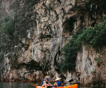 Omiš, Kroatië: Huur een kajak op de Cetina rivier