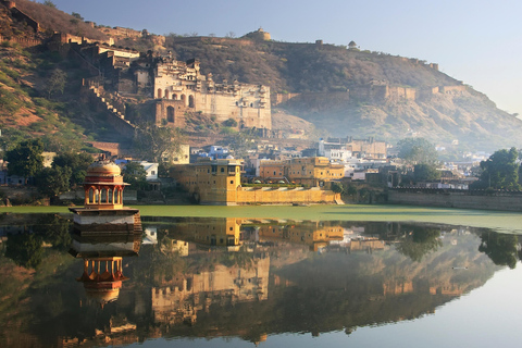 Udaipur: Stadspaleis, Jagdish Tempel en Lake Pichola Tour