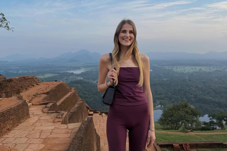 Heritage Discovery: Kandy to Polonnaruwa & Sigiriya Day Tour