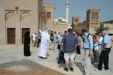 Visita ao bairro histórico de Al Fahidi