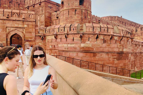 Agra: Private Taj Mahal Skip-the-Line Tour with Tickets Private Tour with Expert Guide only