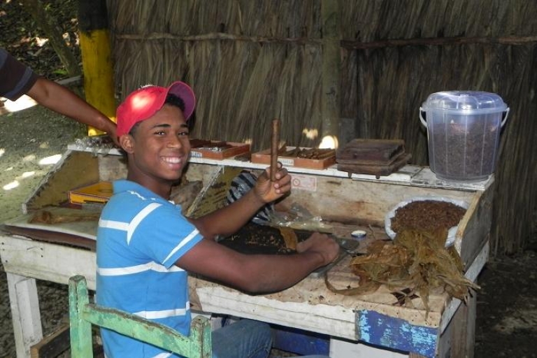 Dominikana: wycieczka półdniowaDominikańska Wieś: Half-Day Tour w Makau plaży