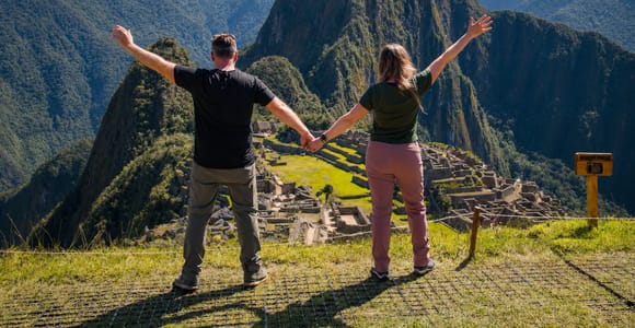 From Cusco: 2-Day Machu Picchu Tour with Train Ride