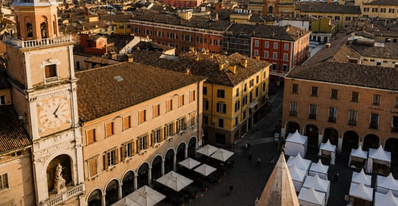 Modena: Fast & Slow Tour with Ferrari, Pavarotti & Food