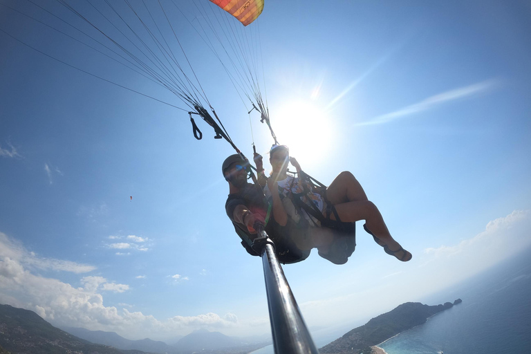 Alanya: Tandem Paragliding Experience with Pilot