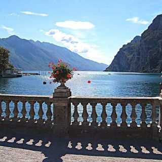 4-Day Northern Italy Lakes Tour from Milan