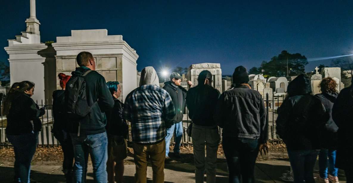 New Orleans After Dark: tour in autobus del cimitero con accesso esclusivo