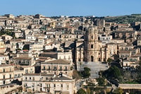 Visite à pied guidée par Modica - Housity