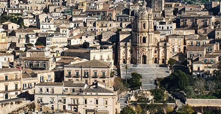 Duomo di San Pietro, Modica in Modica bezoeken? Nu tickets boeken