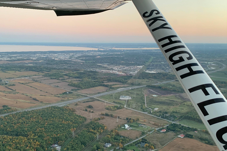 Burlington: experiência de voo panorâmico na costa do Lago OntárioBurlington: experiência de voo panorâmico pela costa do Lago Ontário
