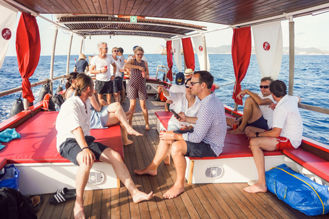 Ibiza: Bootstour an Bord eines klassischen Holzbootes