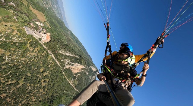 Visit Cilento Paragliding Tandem flying on Capaccio-Paestum in Salento