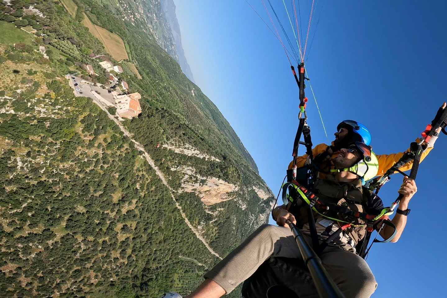 Cilento: volo in parapendio tandem su Capaccio Paestum