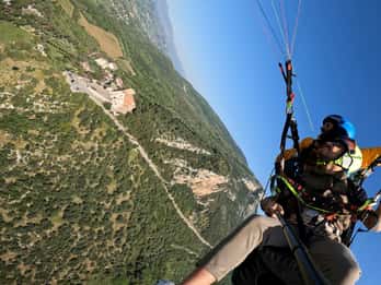 Cilento: tandem paragliding flight over Capaccio Paestum
