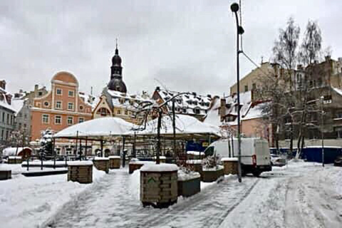 Riga Old Town, C Market & Art Nouveau Guided Walking Tour