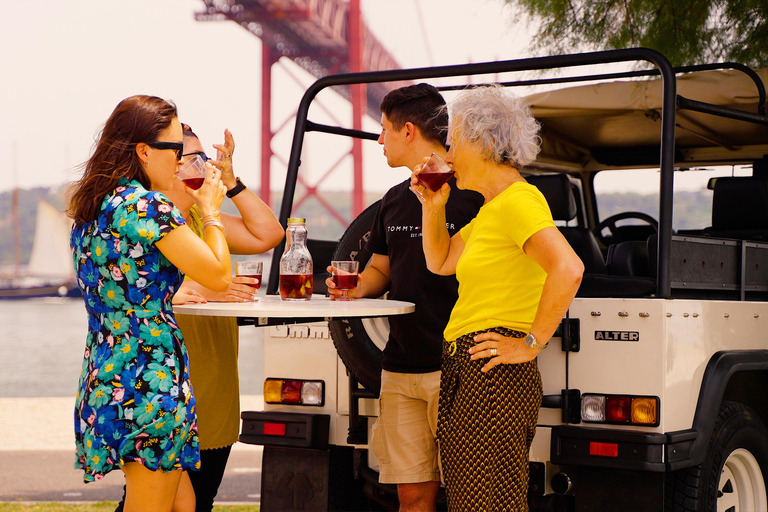 LISBON PRIVATE TOUR in a Vintage Jeep with DRINK TASTINGS