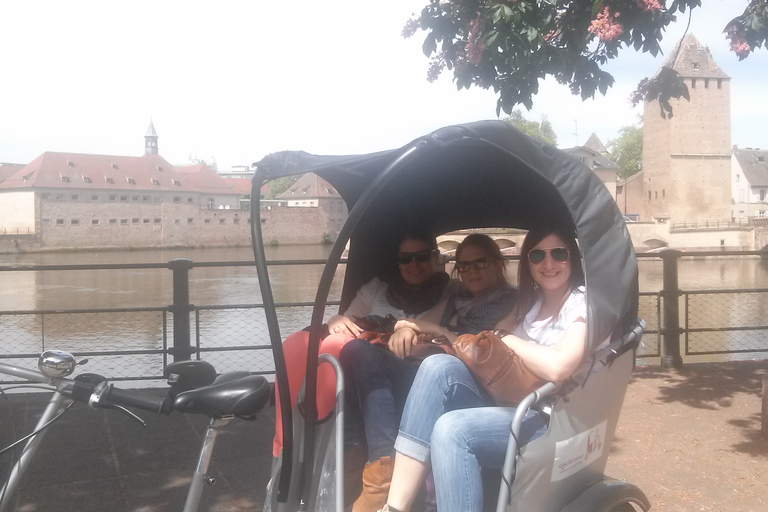 Estrasburgo: Neustadt y Petite France en 1 hora en bicitaxi