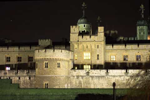 London: Ghastly Ghosts 2-Hour Walking Tour