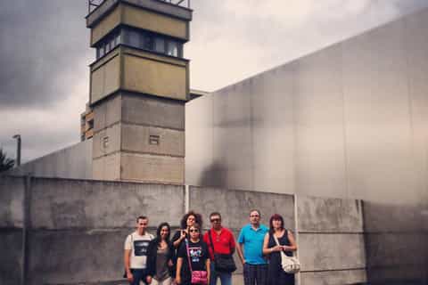 Berlin: English Private Berlin Wall Tour by Minivan