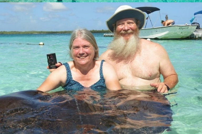 St.John's, Antigua: Stingray City & Long Bay Shore Excursion