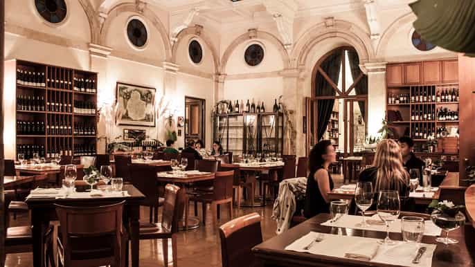 rome gourmet wine and dine in a luxury restaurant