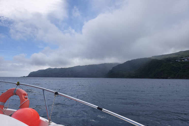 Flores: Caves, Waterfalls and Snorkelling