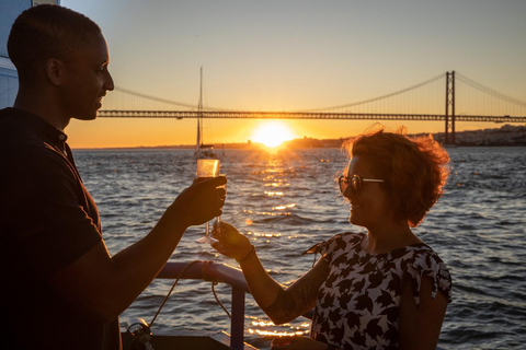Lisbon: Sunset Cruise with Live DJ and Drinks