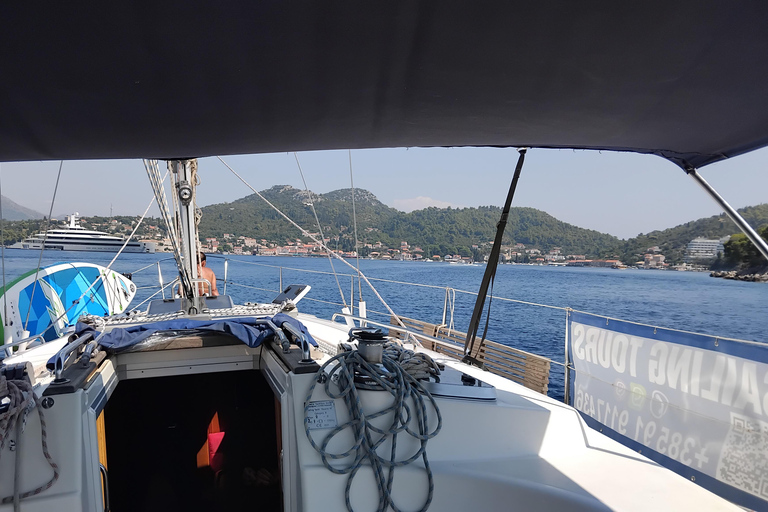 Dubrovnik:A unique multi-day adventure of sailing on a yacht