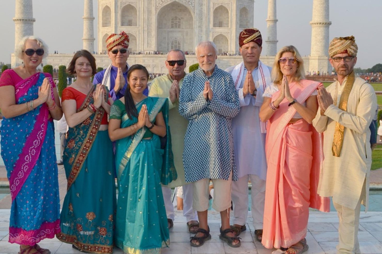 Da Delhi: tour privato all'alba del Taj Mahal e del Forte di AgraDa Agra: solo auto privata, autista e guida