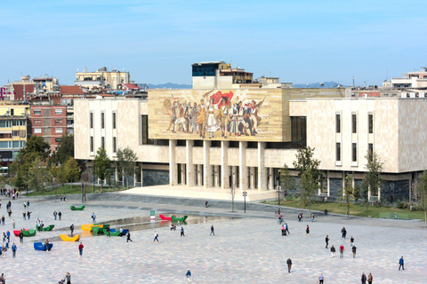 Tirana : Visite guidée de la villeTirana : Visite guidée de la ville avec entrée aux musées