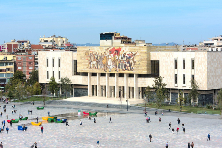 Tirana: Geführte StadtführungTirana: Geführte Stadtführung mit Museumseintritt