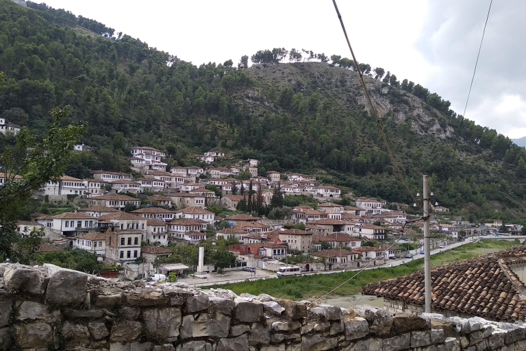 Desde Tirana o Durres: Berat en una excursión de un día