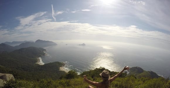 Pedra do Telégrafo: Guided Hike for Optical-Illusion Photos