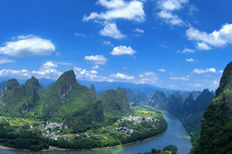 Guilin: Li River Bamboo Raft & Xianggong Hill Private Tour Private Tour With Chinese-speaking Diver-guide