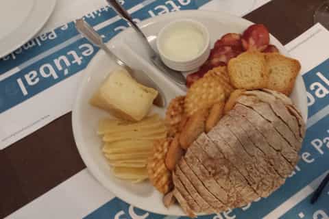 Food & drinks