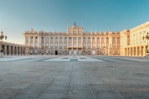 Madrid: Royal Palace Guided Tour with Skip-the-line Ticket Private Tour