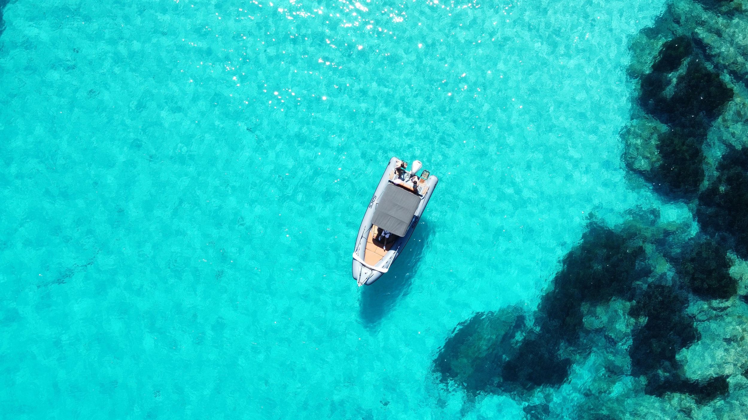 Sardinien Costa Smeralda: Schlauchboot-Tour mit Skipper vom Jachthafen Portisco