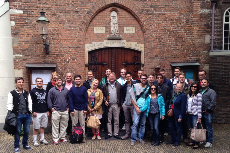 Amsterdam Green Scene: A Private Cannabis TourPrivate Ganja &amp; Coffee Shop Walking Tour with Snacks