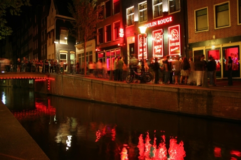 Impreza w dzielnicy czerwonych latarni w Amsterdamie: prywatna wycieczka grupowaAmsterdam Red Light District: Prywatna wycieczka piesza