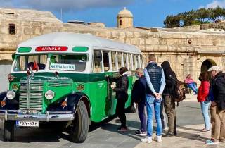 Valletta: Sonntags-Oldtimer-Bus nach Marsaxlokk