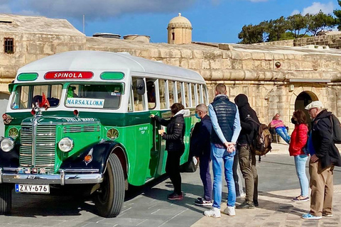 Valletta: zondagse vintagebus naar Marsaxlokk