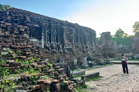 DaNang / Hoi an: My Son Sanctuary, Marble Mt & Golden Bridge Hoi an: My Son Sanctuary, Marble Mt & Golden Bridge Group